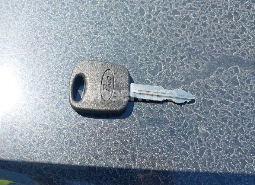 Photo 11 of 2005 Ford Focus ZXW (VIN 1FAFP36N15W304216)