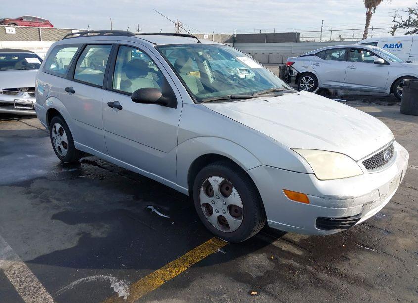 2005 Ford Focus ZXW (VIN 1FAFP36N15W313112) main photo