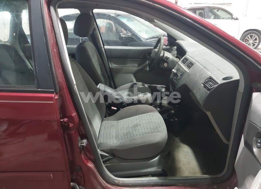 Photo 5 of 2007 Ford Focus SE/SES (VIN 1FAFP36N27W114833)