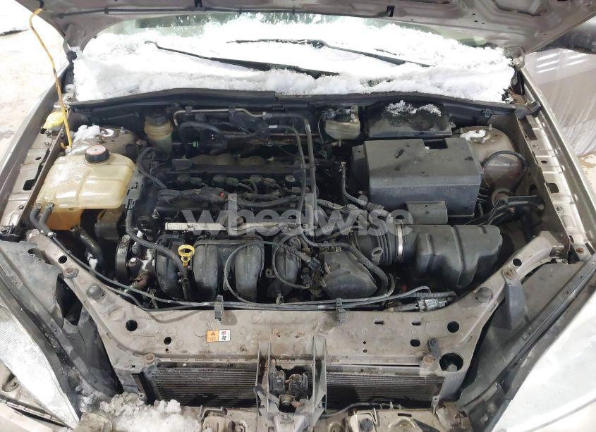 Photo 10 of 2005 Ford Focus ZXW (VIN 1FAFP36N35W183284)