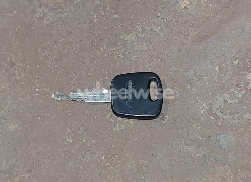 Photo 11 of 2005 Ford Focus ZXW (VIN 1FAFP36N35W183284)