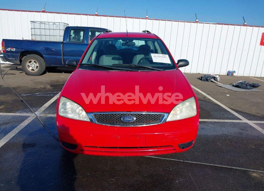 Photo 12 of 2005 Ford Focus ZXW (VIN 1FAFP36N35W200584)