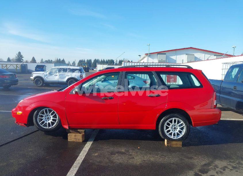 Photo 14 of 2005 Ford Focus ZXW (VIN 1FAFP36N35W200584)