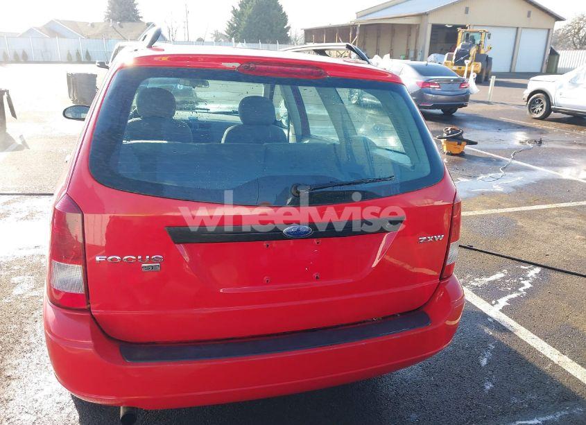 Photo 16 of 2005 Ford Focus ZXW (VIN 1FAFP36N35W200584)