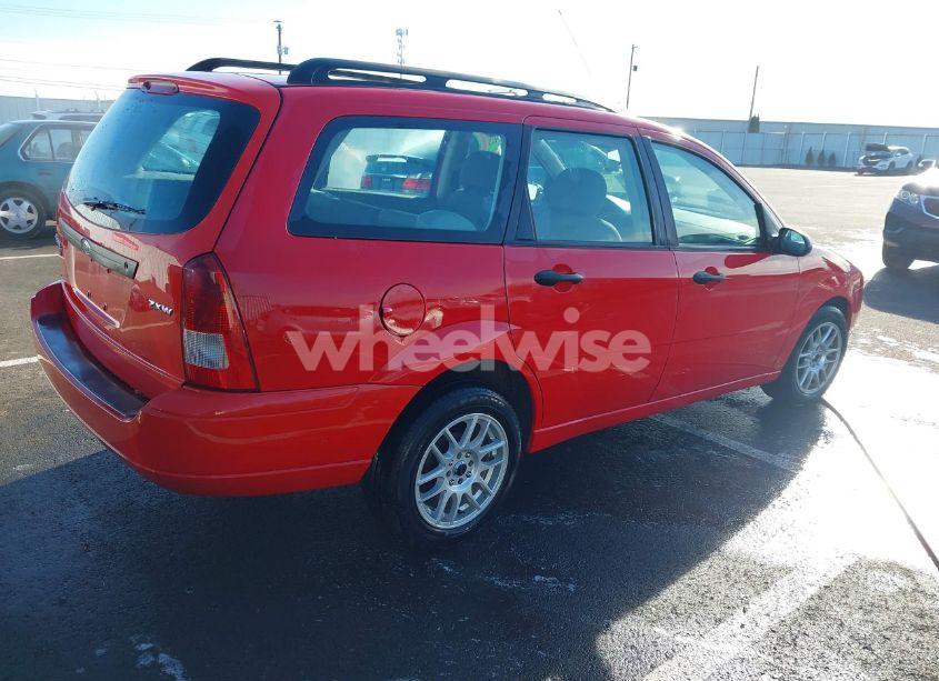 Photo 4 of 2005 Ford Focus ZXW (VIN 1FAFP36N35W200584)