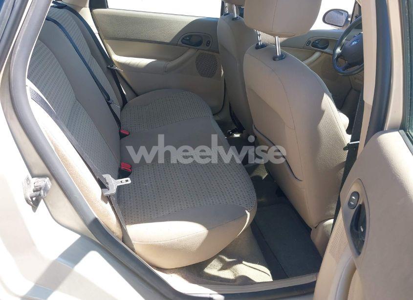 Photo 8 of 2007 Ford Focus SE/SES (VIN 1FAFP36N47W216229)