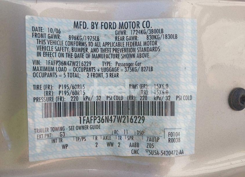 Photo 9 of 2007 Ford Focus SE/SES (VIN 1FAFP36N47W216229)