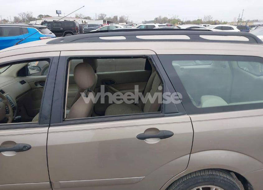 Photo 6 of 2005 Ford Focus ZXW (VIN 1FAFP36N65W138663)