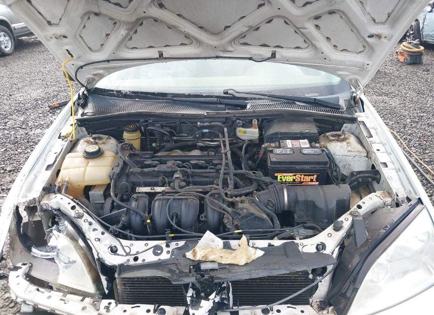 Photo 10 of 2005 Ford Focus ZXW (VIN 1FAFP36N95W302732)