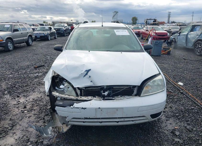 Photo 12 of 2005 Ford Focus ZXW (VIN 1FAFP36N95W302732)