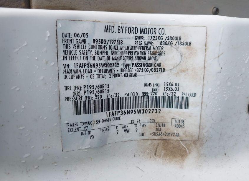 Photo 9 of 2005 Ford Focus ZXW (VIN 1FAFP36N95W302732)