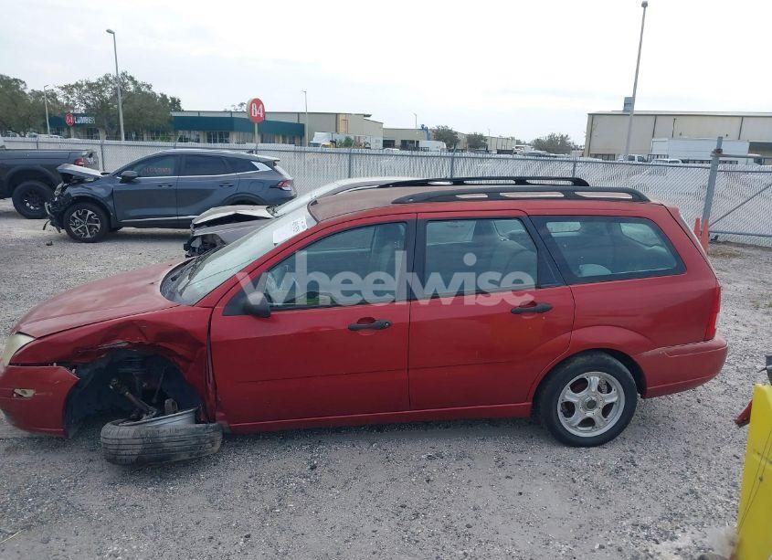 Photo 14 of 2005 Ford Focus ZXW (VIN 1FAFP36NX5W231296)