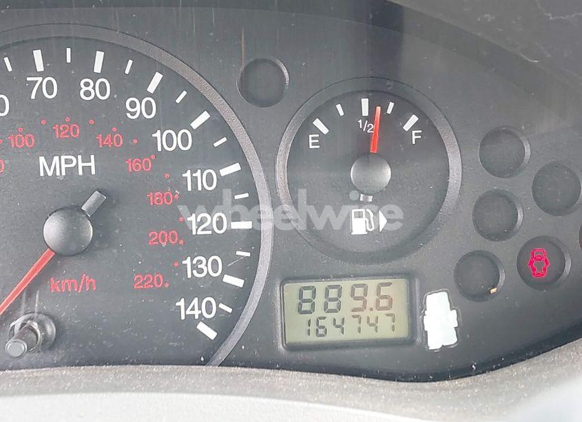 Photo 15 of 2005 Ford Focus ZXW (VIN 1FAFP36NX5W231296)