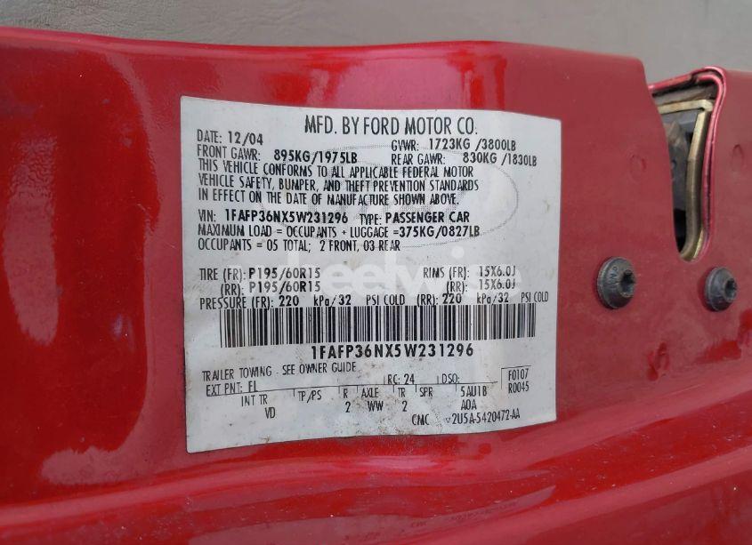 Photo 9 of 2005 Ford Focus ZXW (VIN 1FAFP36NX5W231296)