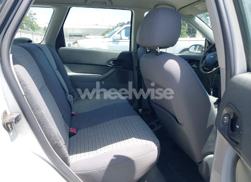 Photo 8 of 2006 Ford Focus ZXW (VIN 1FAFP36NX6W122029)
