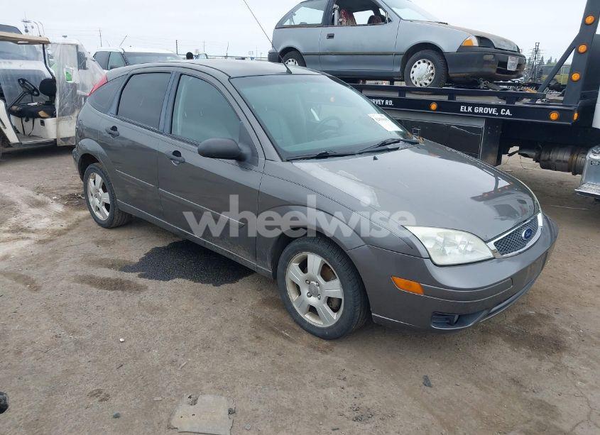 2007 Ford Focus ZX5/S/SE/SES (VIN 1FAFP37N07W343784) main photo