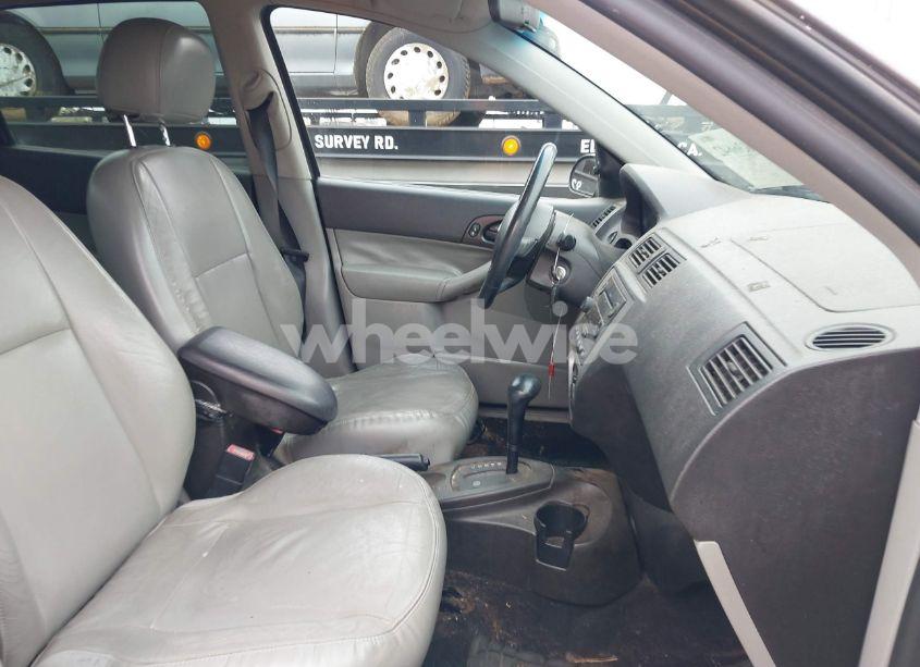 Photo 5 of 2007 Ford Focus ZX5/S/SE/SES (VIN 1FAFP37N07W343784)