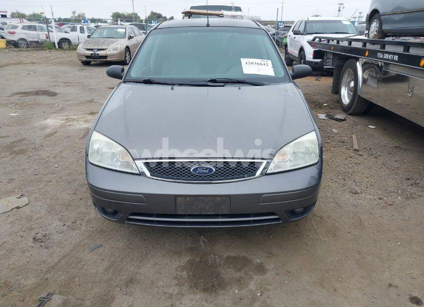 Photo 6 of 2007 Ford Focus ZX5/S/SE/SES (VIN 1FAFP37N07W343784)