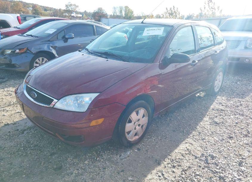 Photo 2 of 2007 Ford Focus S/SE/SES (VIN 1FAFP37N17W344233)