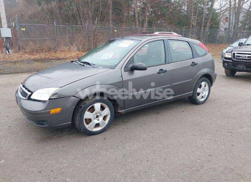 Photo 2 of 2006 Ford Focus ZX5 (VIN 1FAFP37N26W180795)