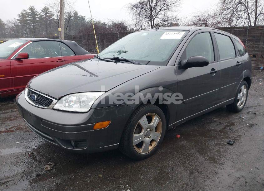 Photo 2 of 2006 Ford Focus ZX5 (VIN 1FAFP37N56W163859)