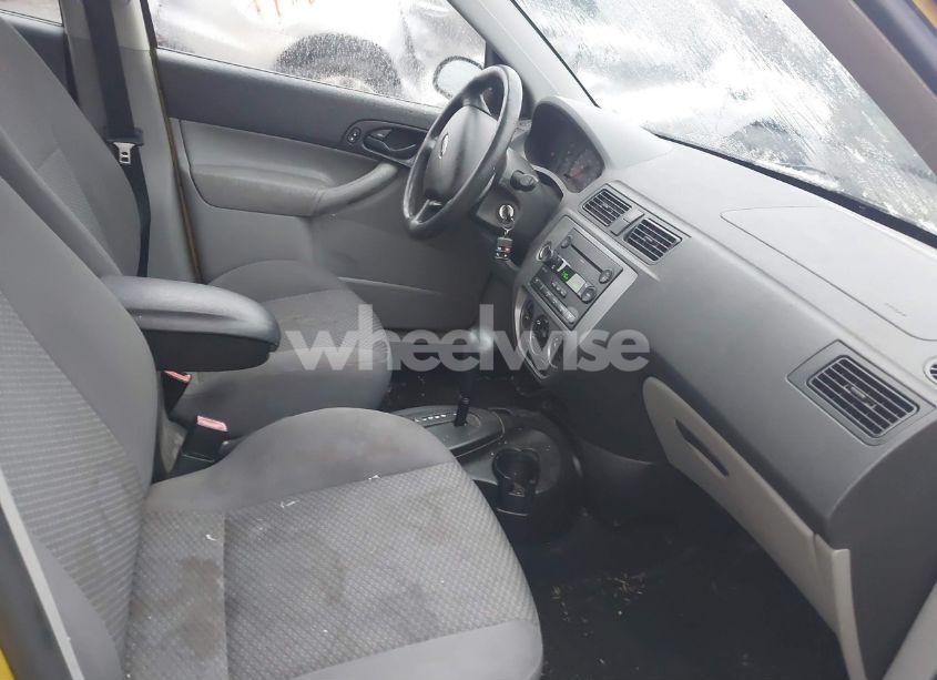 Photo 5 of 2006 Ford Focus ZX5 (VIN 1FAFP37N86W163273)