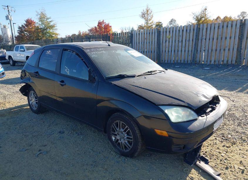 2006 Ford Focus ZX5 (VIN 1FAFP37N96W146949) main photo