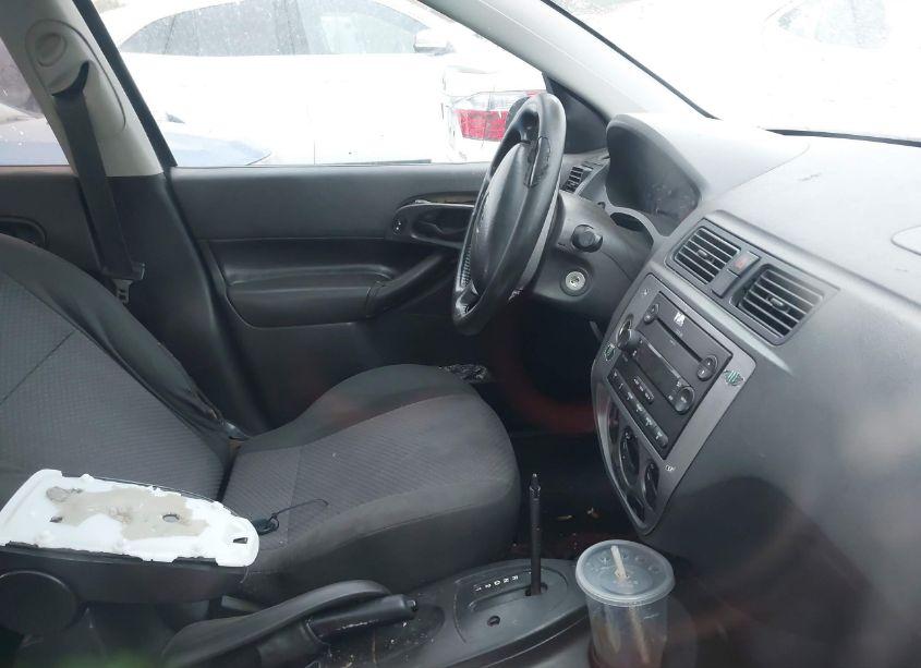 Photo 5 of 2006 Ford Focus ZX5 (VIN 1FAFP37N96W146949)