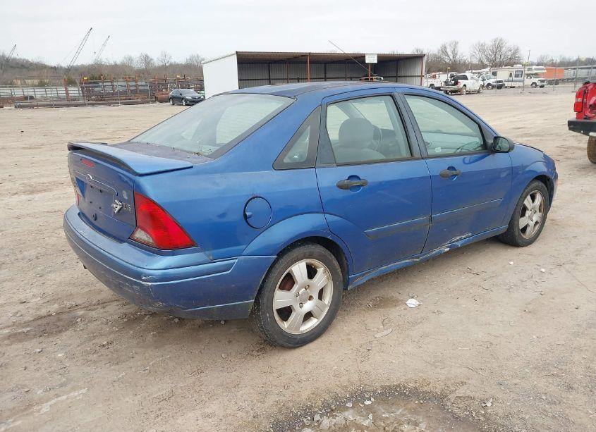 Photo 4 of 2003 Ford Focus ZTS (VIN 1FAFP38323W167005)