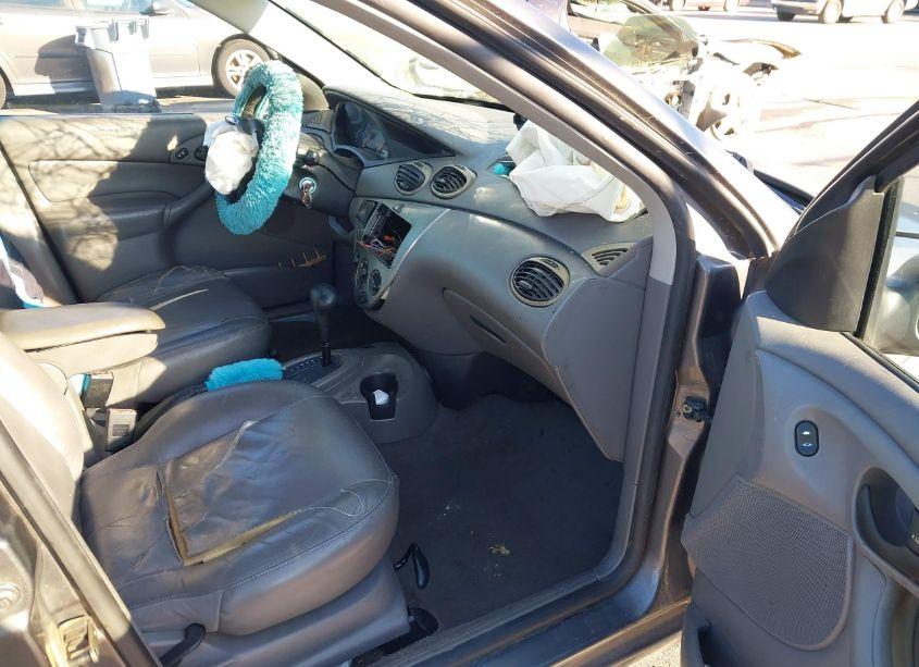 Photo 5 of 2002 Ford Focus ZTS (VIN 1FAFP38342W292196)