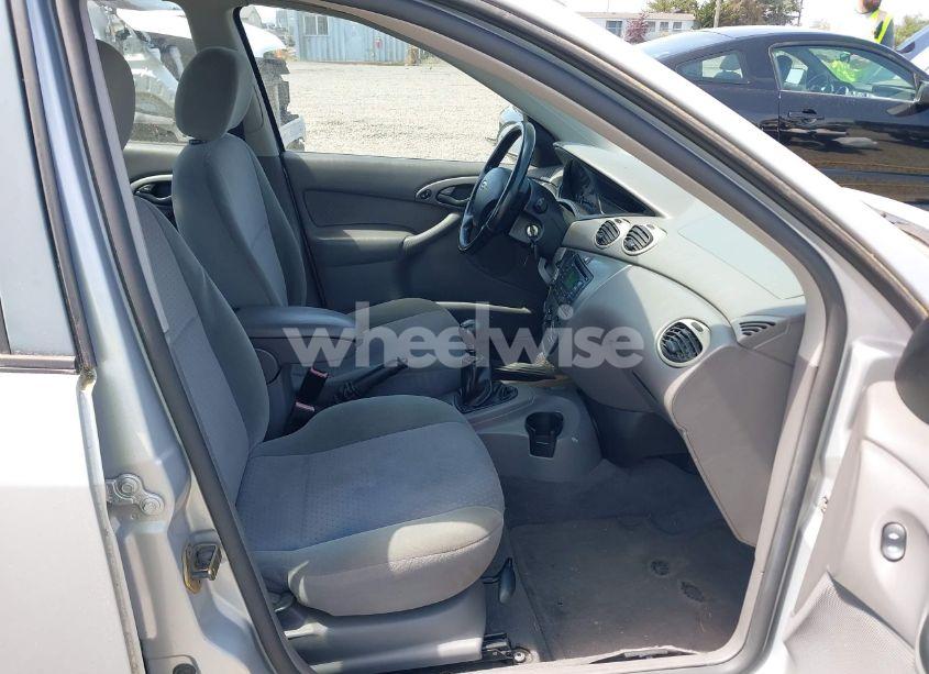 Photo 5 of 2003 Ford Focus ZTS (VIN 1FAFP38343W218701)