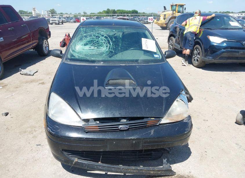 Photo 12 of 2000 Ford Focus ZTS (VIN 1FAFP3835YW326994)