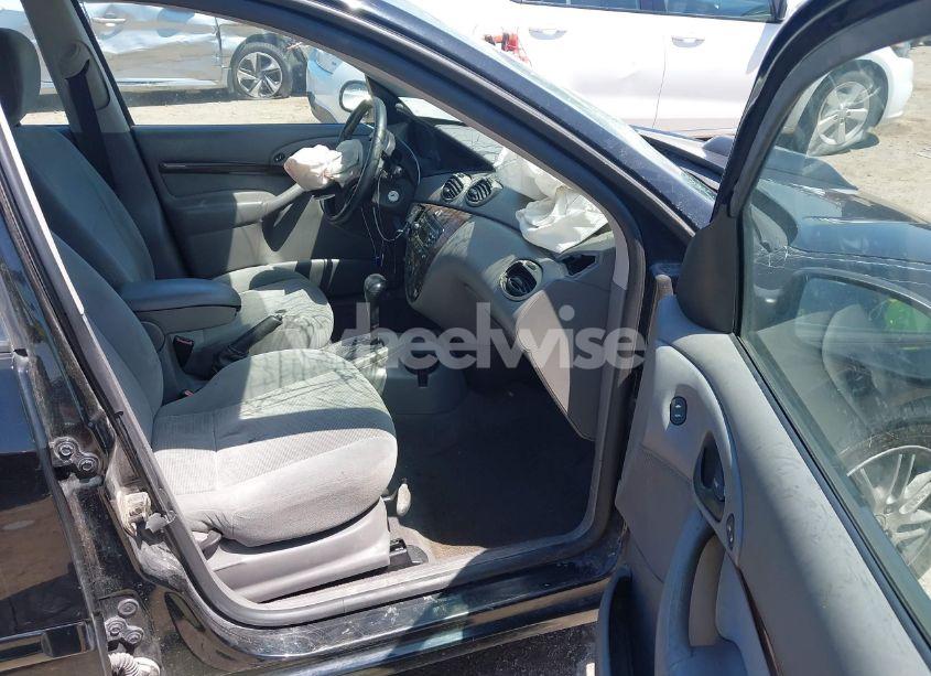 Photo 5 of 2000 Ford Focus ZTS (VIN 1FAFP3835YW326994)