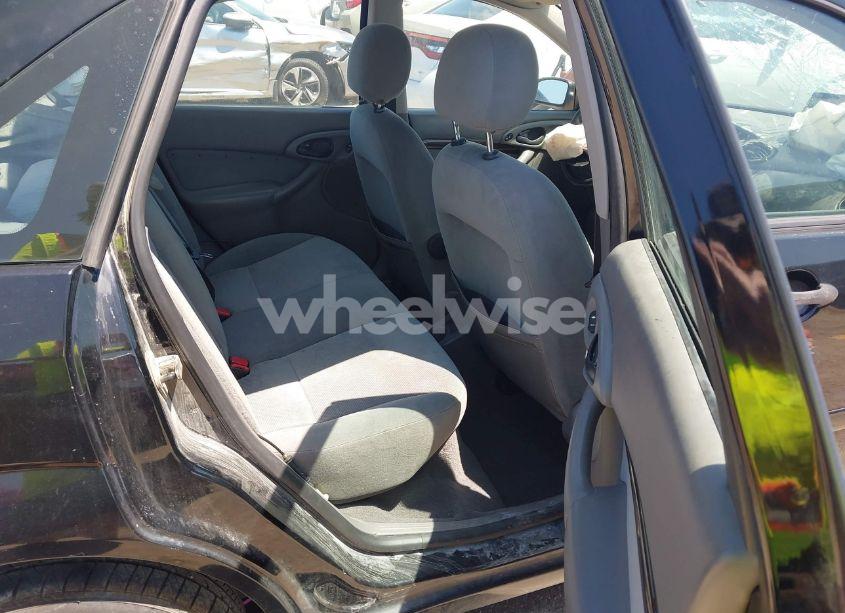 Photo 8 of 2000 Ford Focus ZTS (VIN 1FAFP3835YW326994)