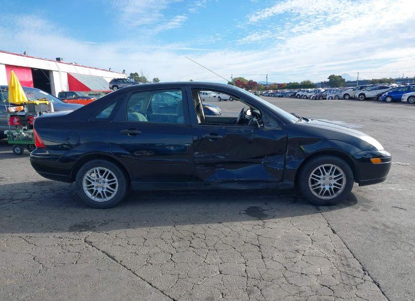 Photo 13 of 2000 Ford Focus ZTS (VIN 1FAFP3837YW285655)