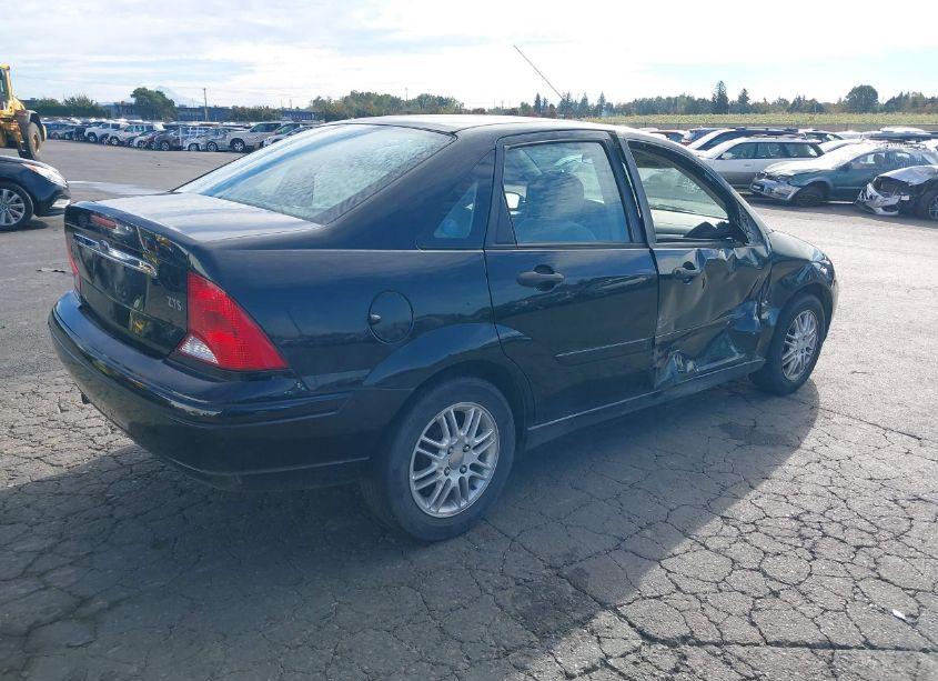 Photo 4 of 2000 Ford Focus ZTS (VIN 1FAFP3837YW285655)