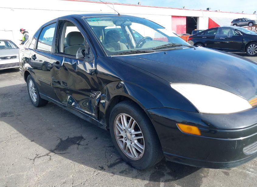 Photo 6 of 2000 Ford Focus ZTS (VIN 1FAFP3837YW285655)