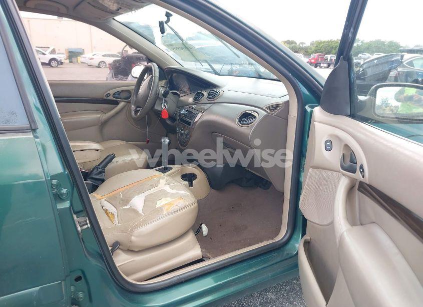 Photo 5 of 2000 Ford Focus ZTS (VIN 1FAFP3837YW305886)