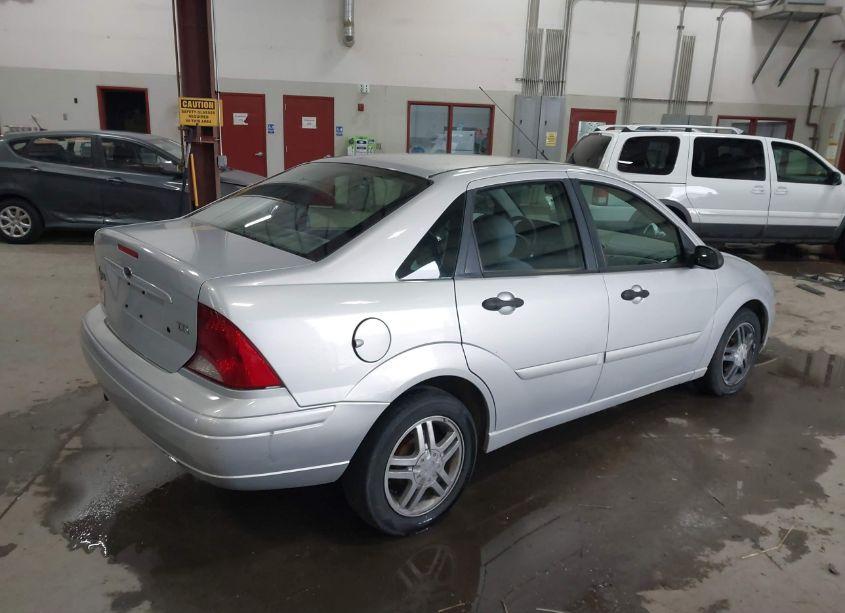 Photo 4 of 2004 Ford Focus ZTS (VIN 1FAFP38Z24W149724)