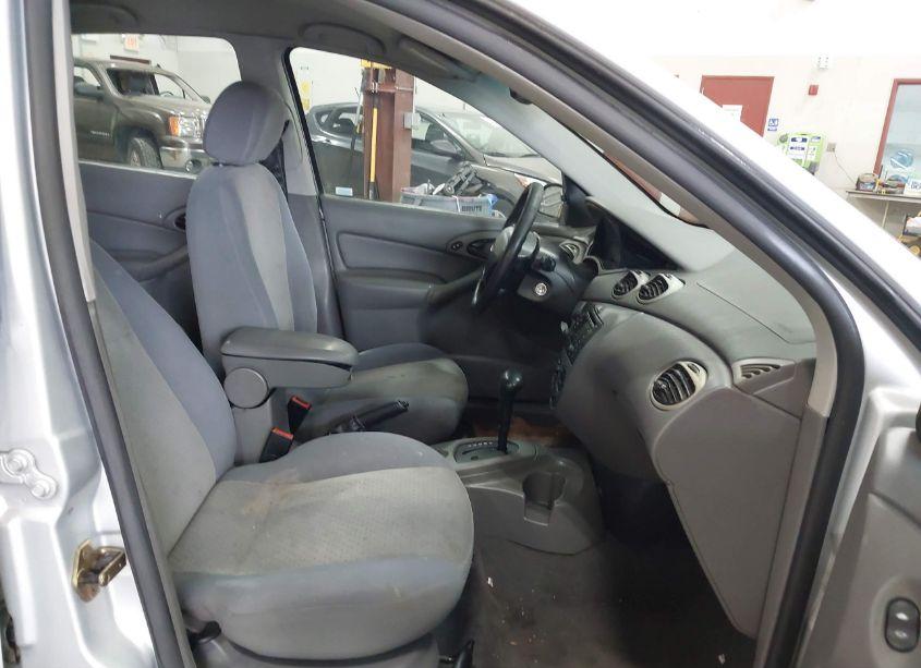 Photo 5 of 2004 Ford Focus ZTS (VIN 1FAFP38Z24W149724)