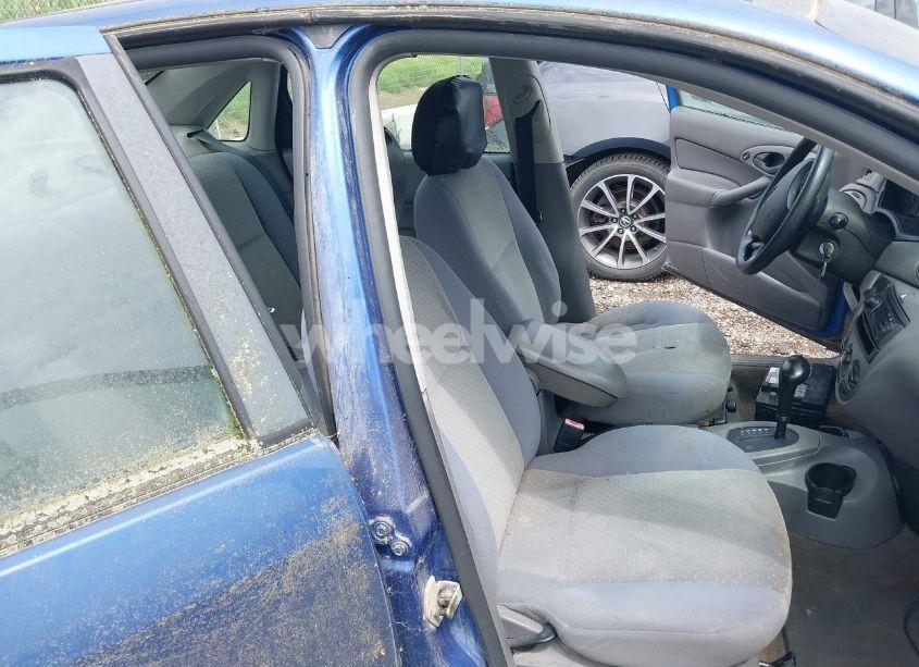 Photo 5 of 2004 Ford Focus ZTS (VIN 1FAFP38Z64W160693)