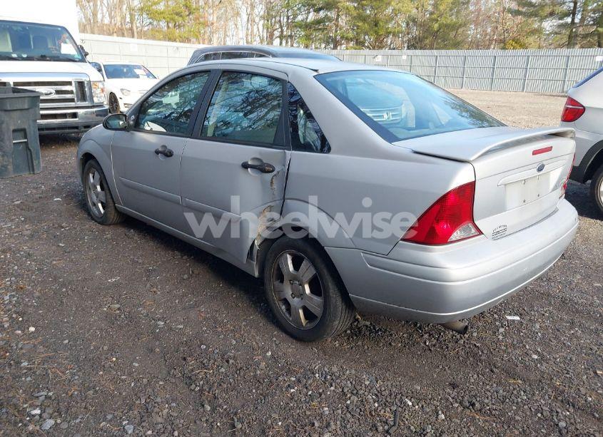 Photo 3 of 2004 Ford Focus ZTS (VIN 1FAFP38Z74W154059)