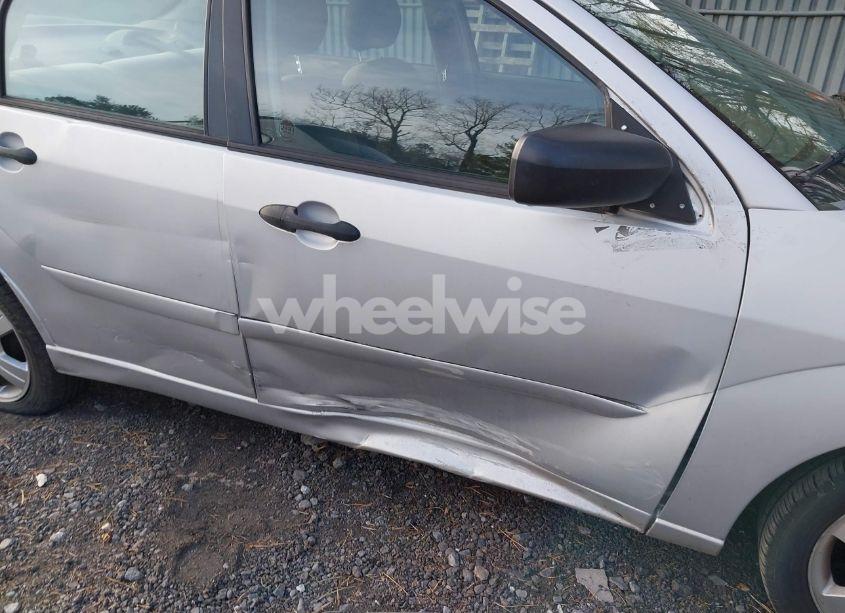 Photo 6 of 2004 Ford Focus ZTS (VIN 1FAFP38Z74W154059)