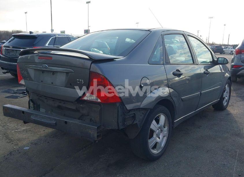 Photo 4 of 2004 Ford Focus ZTS (VIN 1FAFP38Z74W160198)