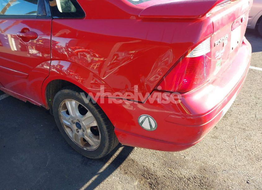 Photo 12 of 2007 Ford Focus ST (VIN 1FAFP38Z77W107988)