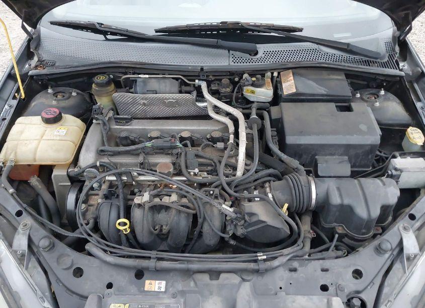 Photo 10 of 2004 Ford Focus ZTS (VIN 1FAFP38Z84W119272)