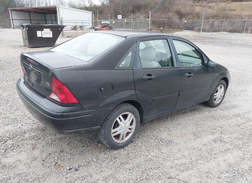 Photo 4 of 2004 Ford Focus ZTS (VIN 1FAFP38Z84W119272)