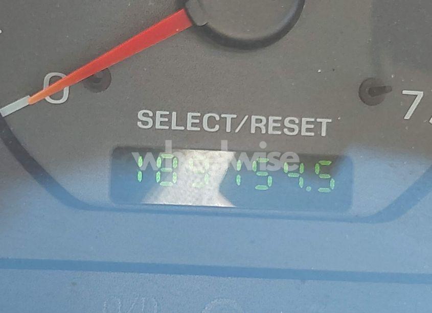 Photo 16 of 2001 Ford Mustang (VIN 1FAFP40401F101513)