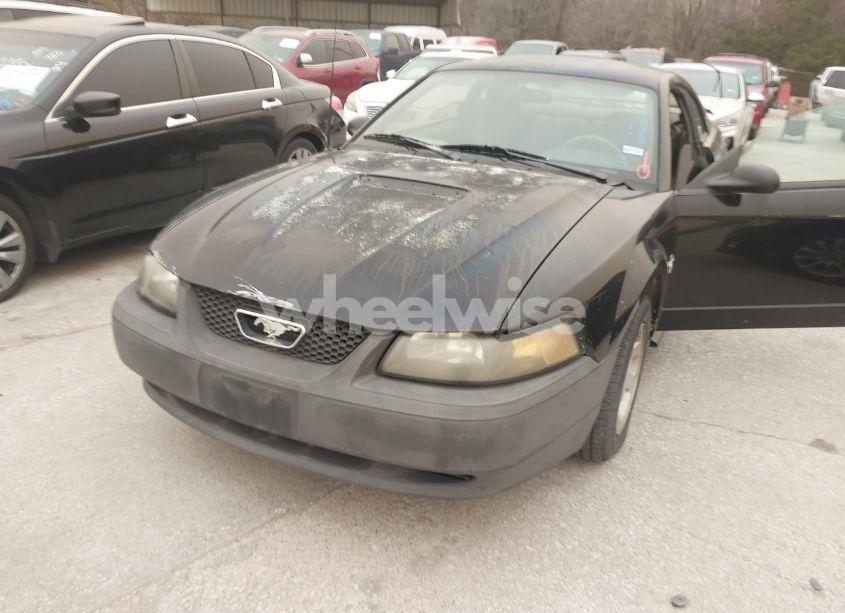 Photo 6 of 2001 Ford Mustang (VIN 1FAFP40401F186837)