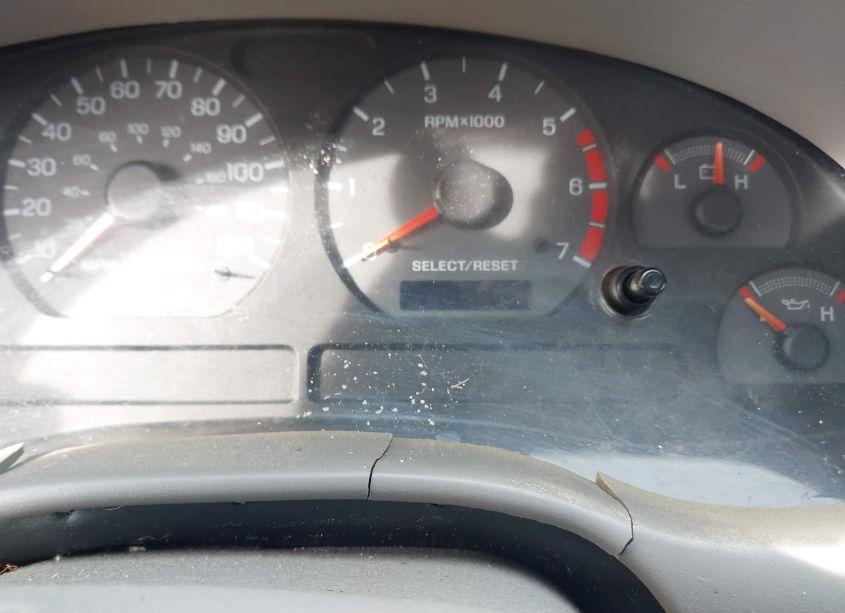 Photo 15 of 1999 Ford Mustang (VIN 1FAFP4040XF140286)